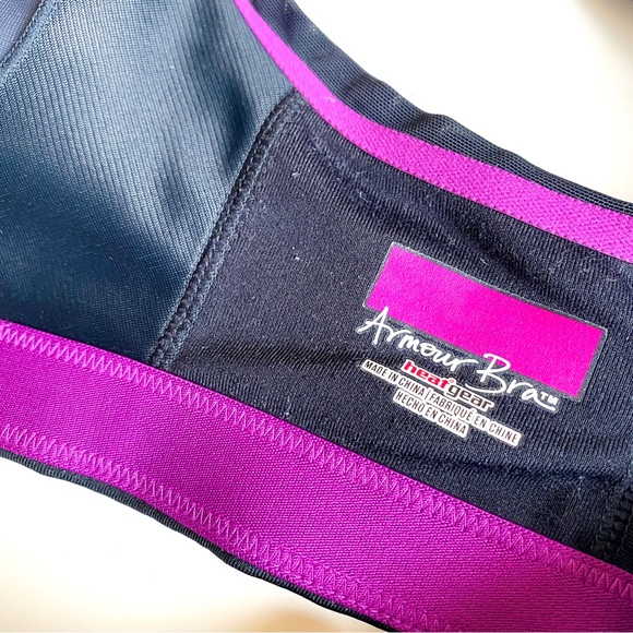 Under Armour Sports Bra - Picture 8 of 8